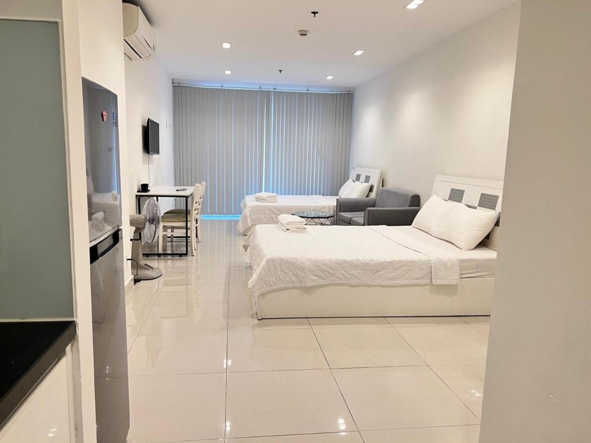 Căn hộ Two-bed Homestay Near The Airport